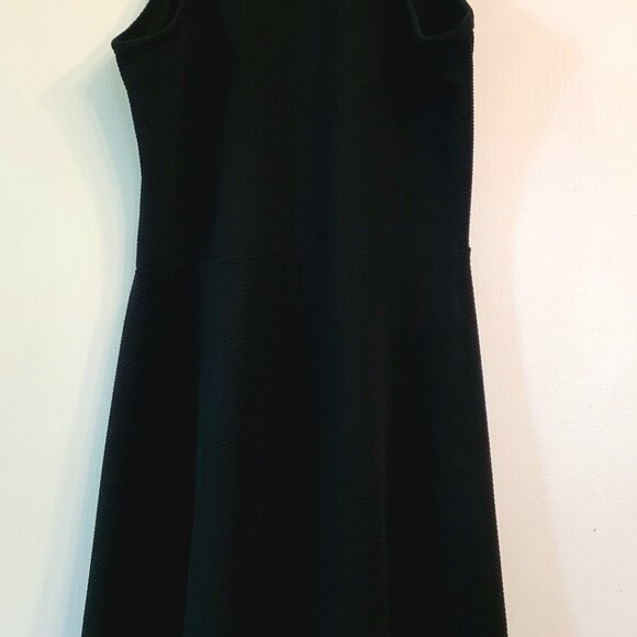Black Halter Fit & Flare Textured Knee Length Dress - Picture 5 of 9